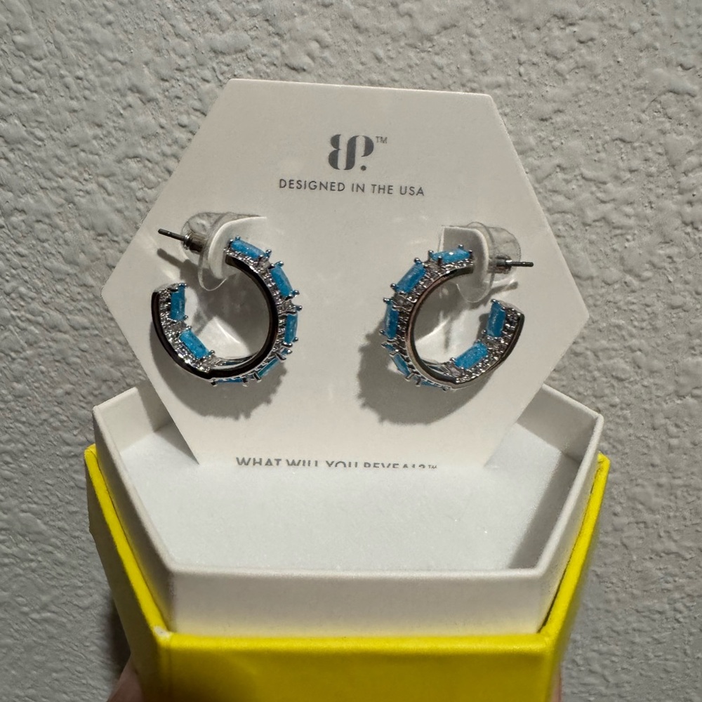 Bomb Party Wrapped With Love Earrings - ER75001